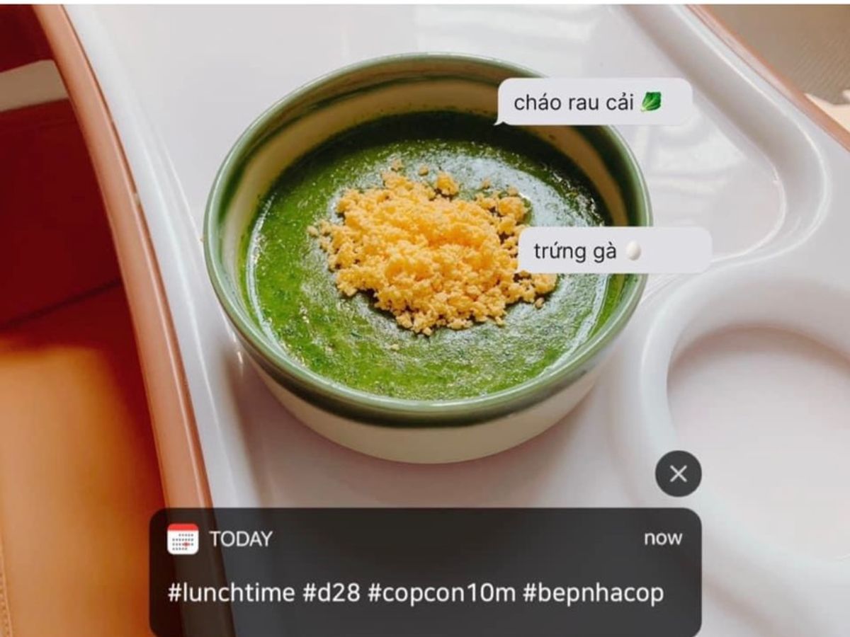 Cháo trứng gà 🥚 rau cải 🥬