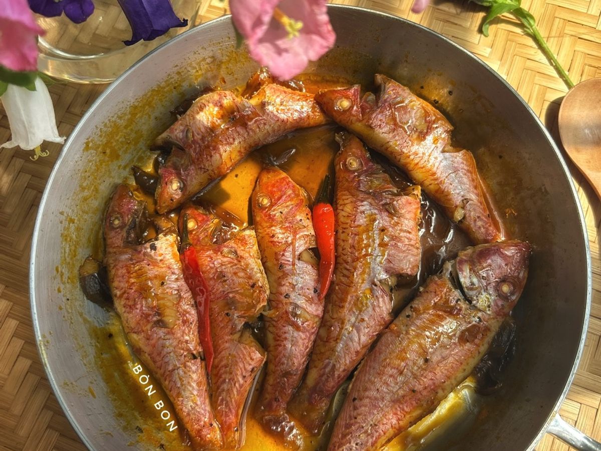 Cá Phèn Hồng Kho Nước Mía