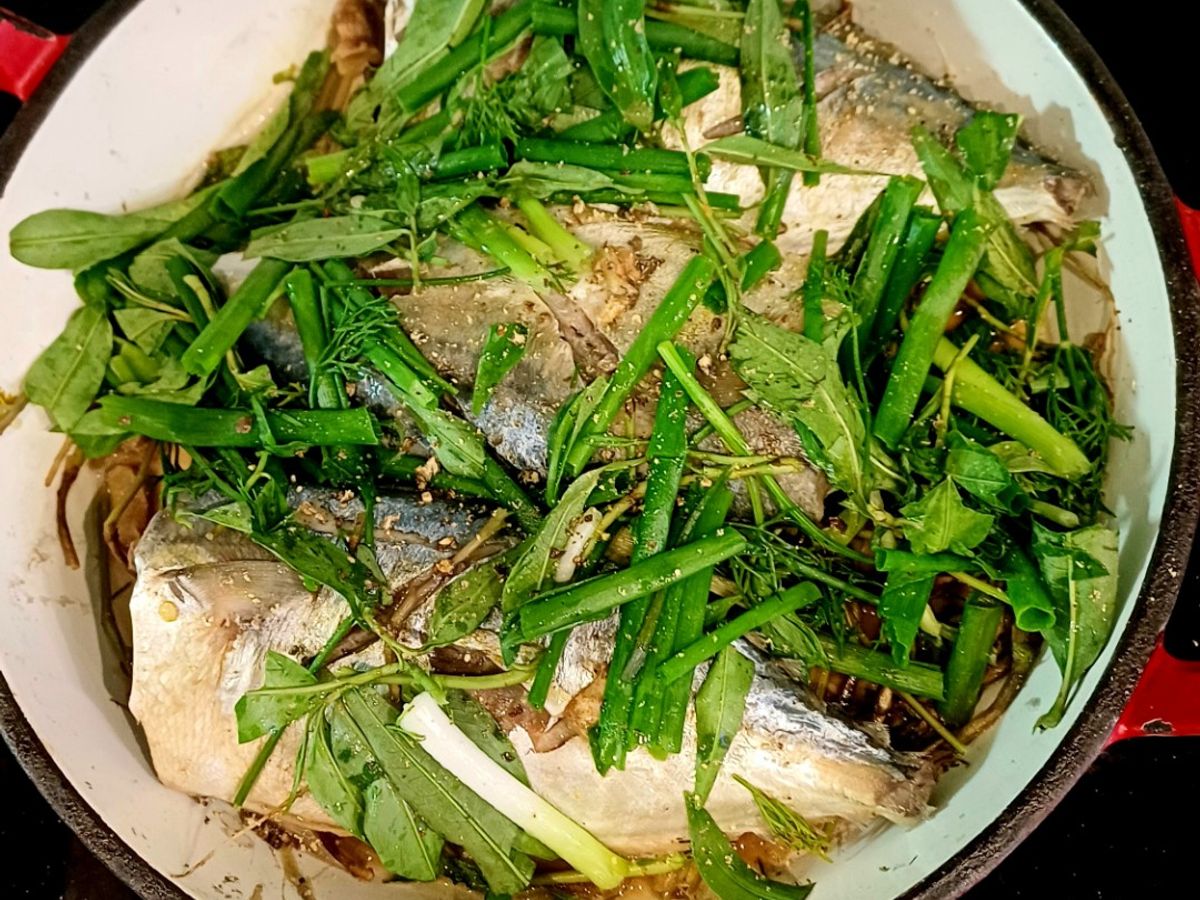 Cá nục hấp gừng, xả