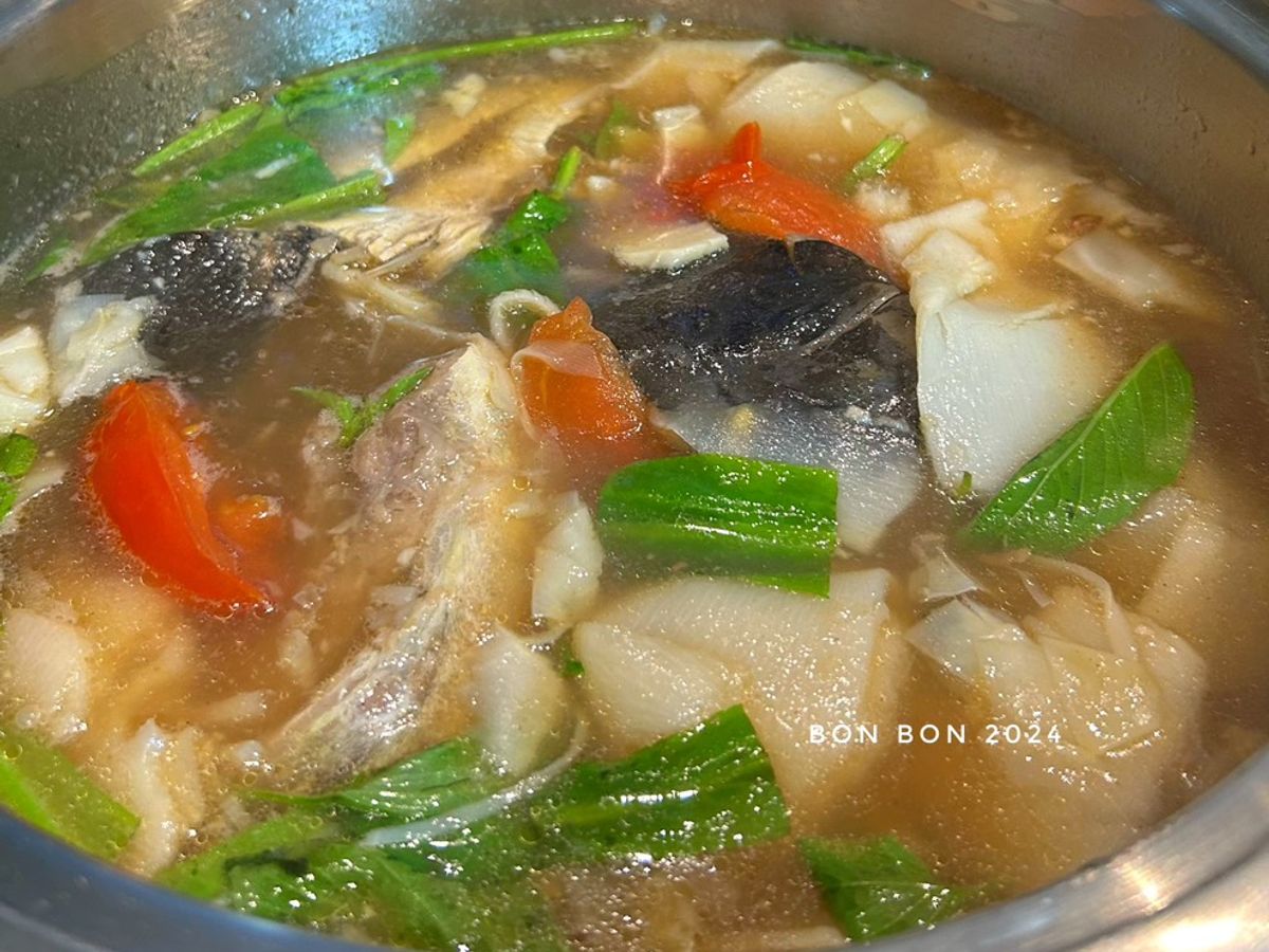 Lẩu Đầu Cá Bớp Măng Chua