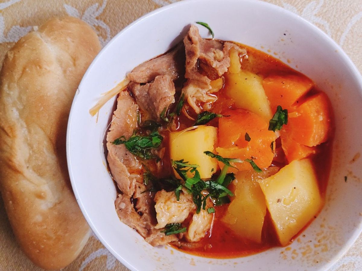 Bò kho (ăn bánh mỳ)