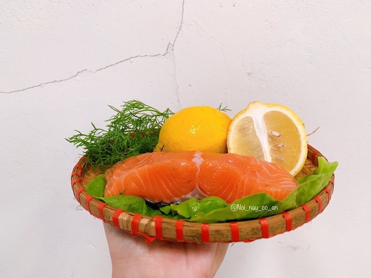 Cá hồi nướng chanh vàng
