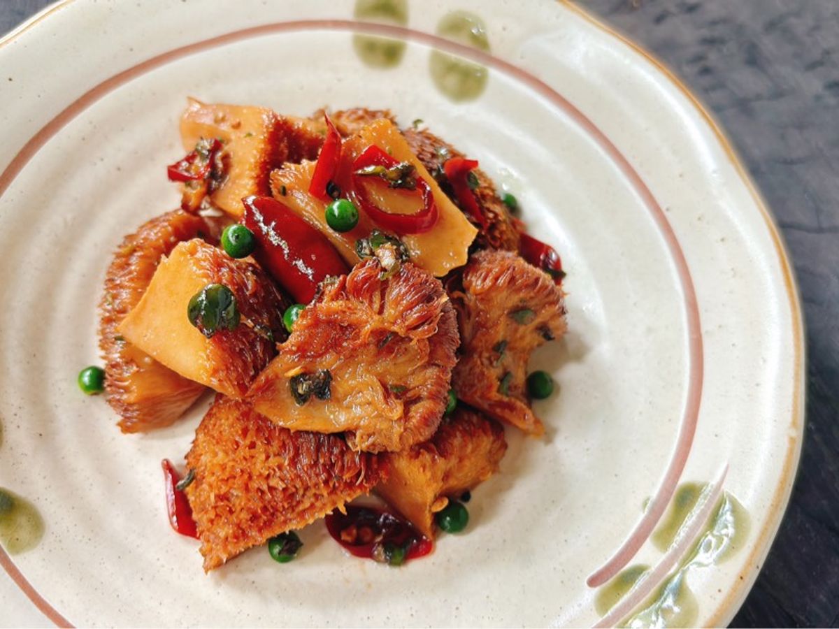 Nấm hầu thủ kho tiêu xanh