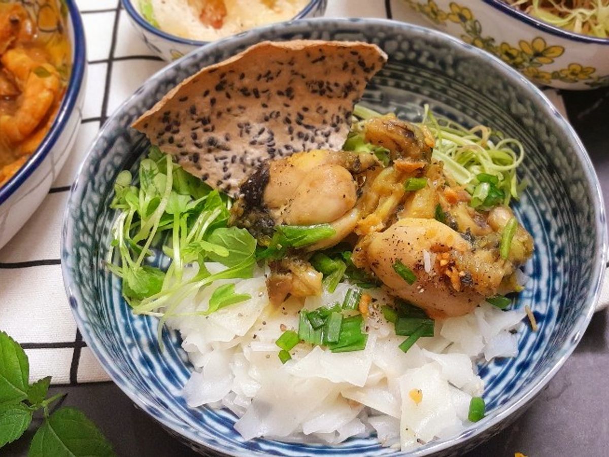 Mì Quảng ếch đơn giản