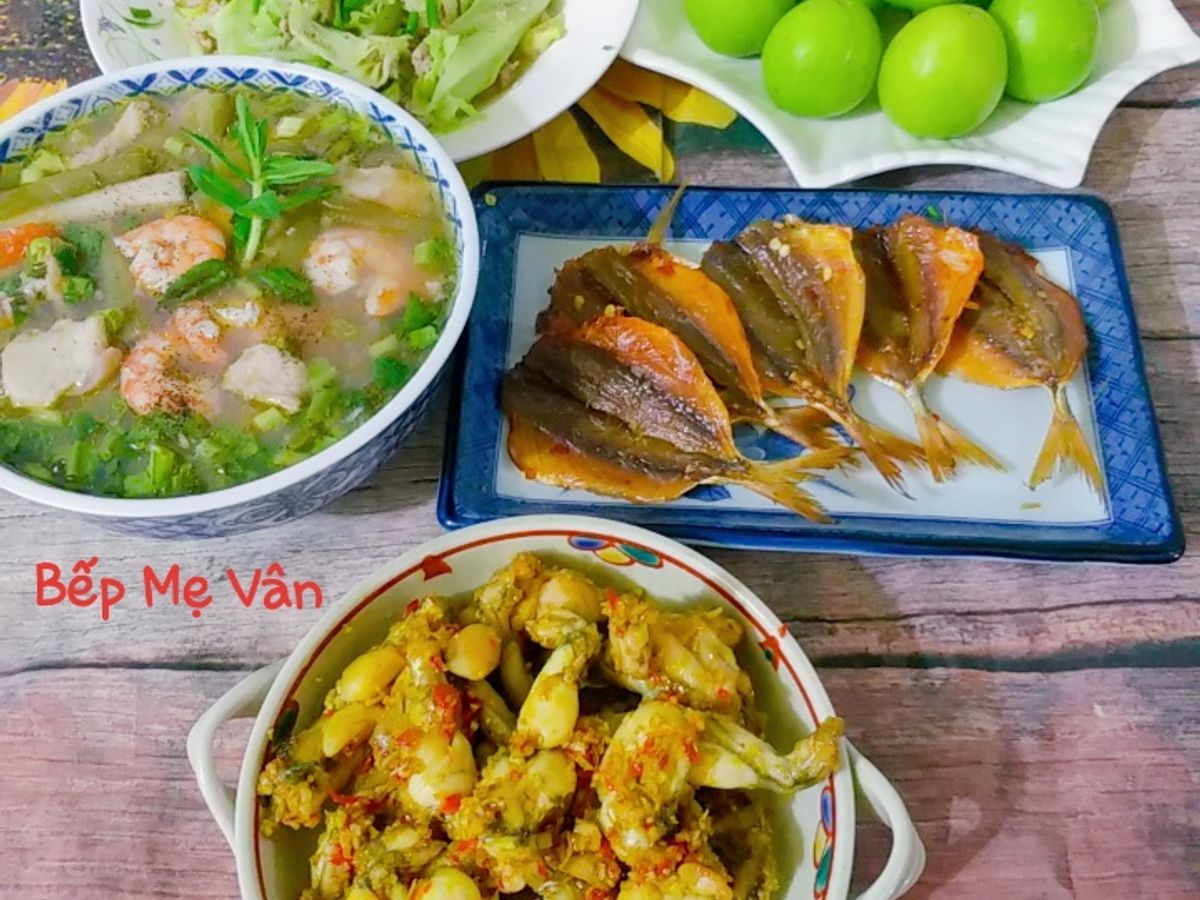 Mâm Cơm Mùa Hè