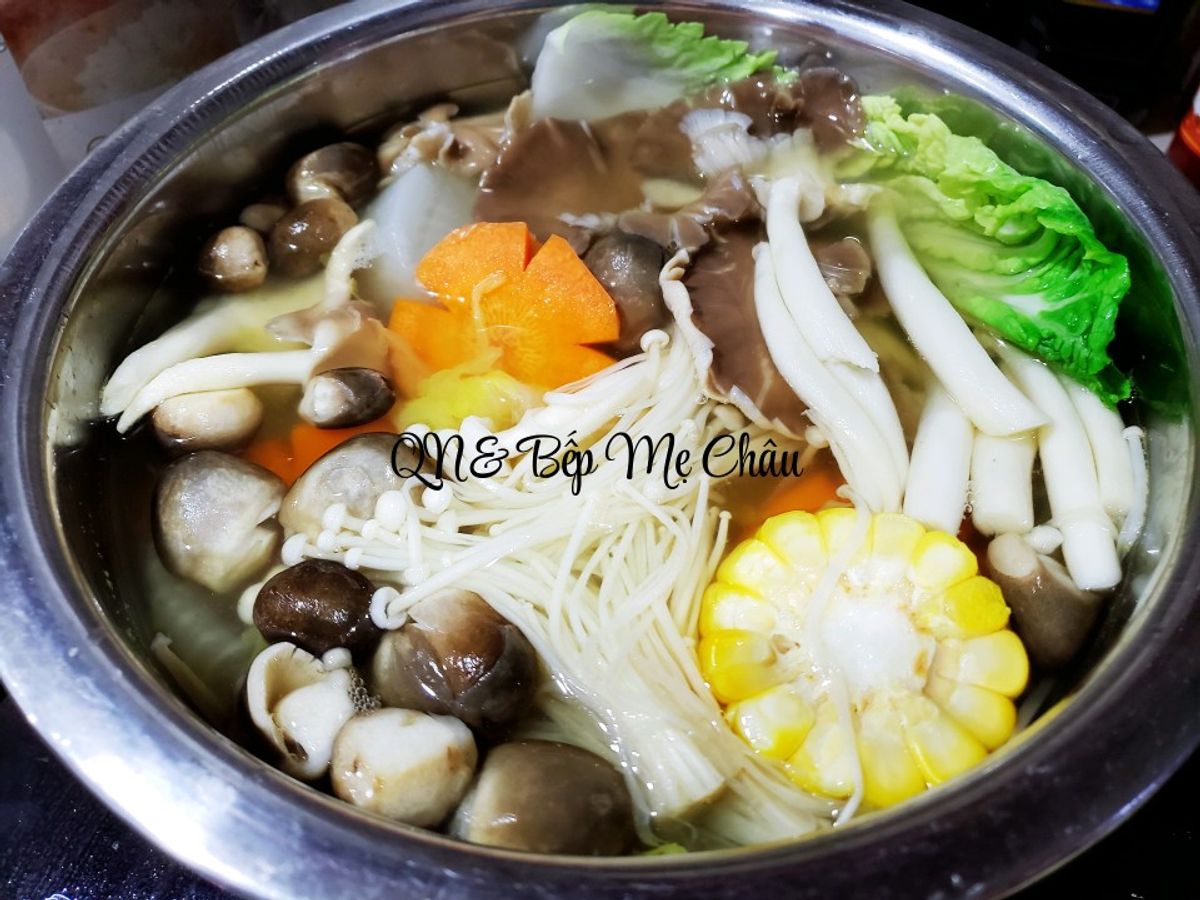 Lẩu nấm chay thập cẩm