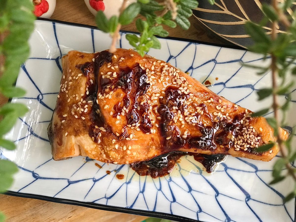 Cá hồi nướng teriyaki