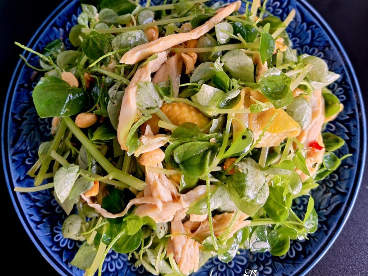 Gỏi gà rau càng cua