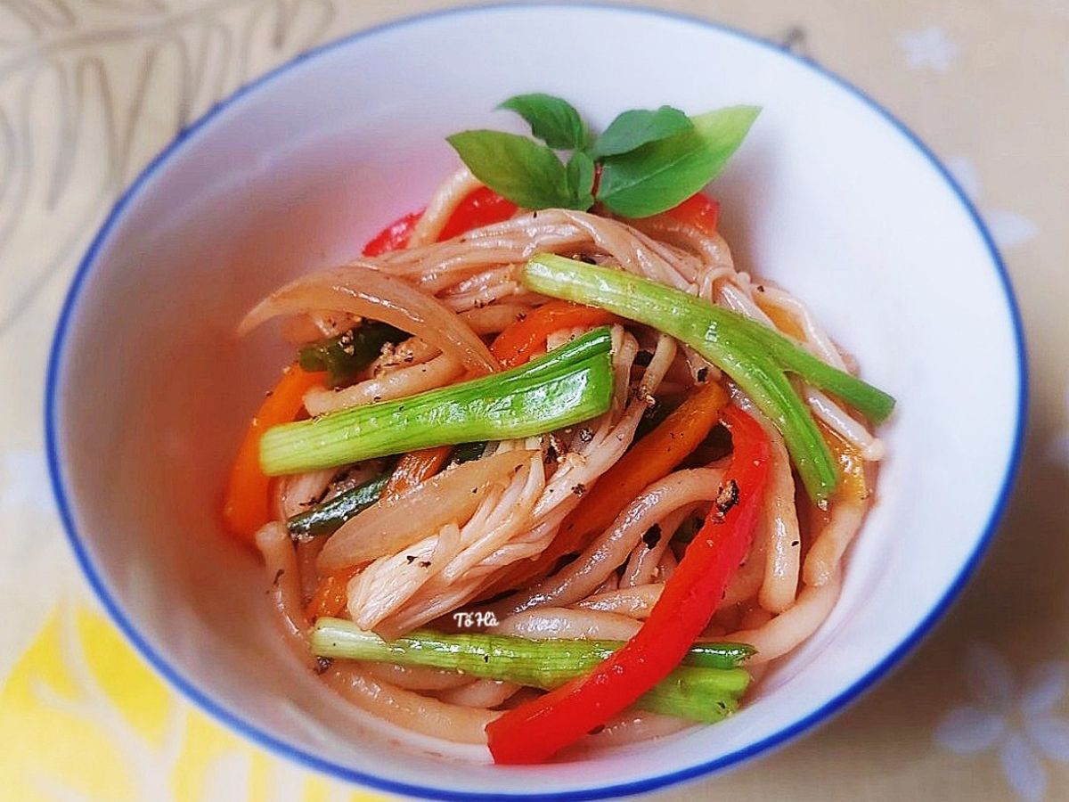 Mì UDON tươi xào rau củ