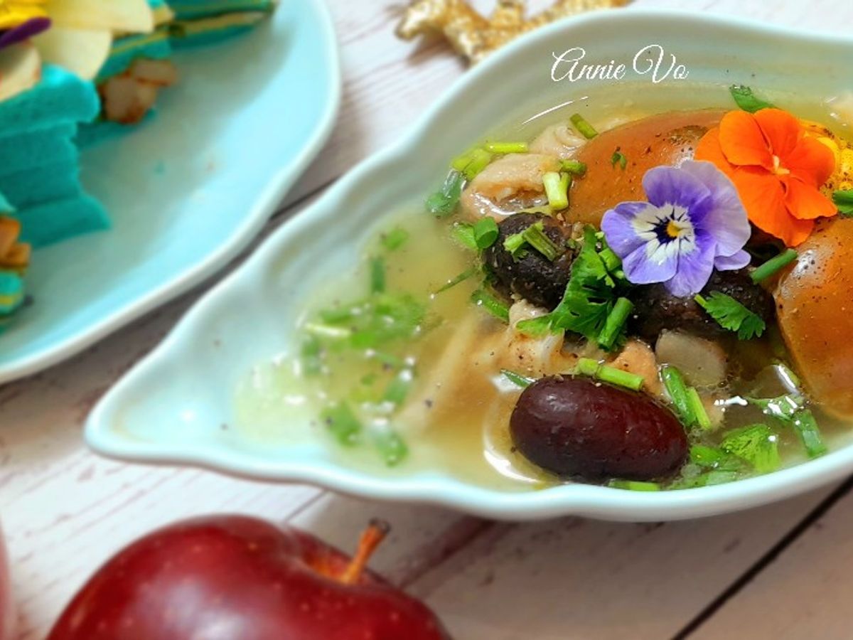 Súp táo hầm rau củ đông trùng hạ thảo