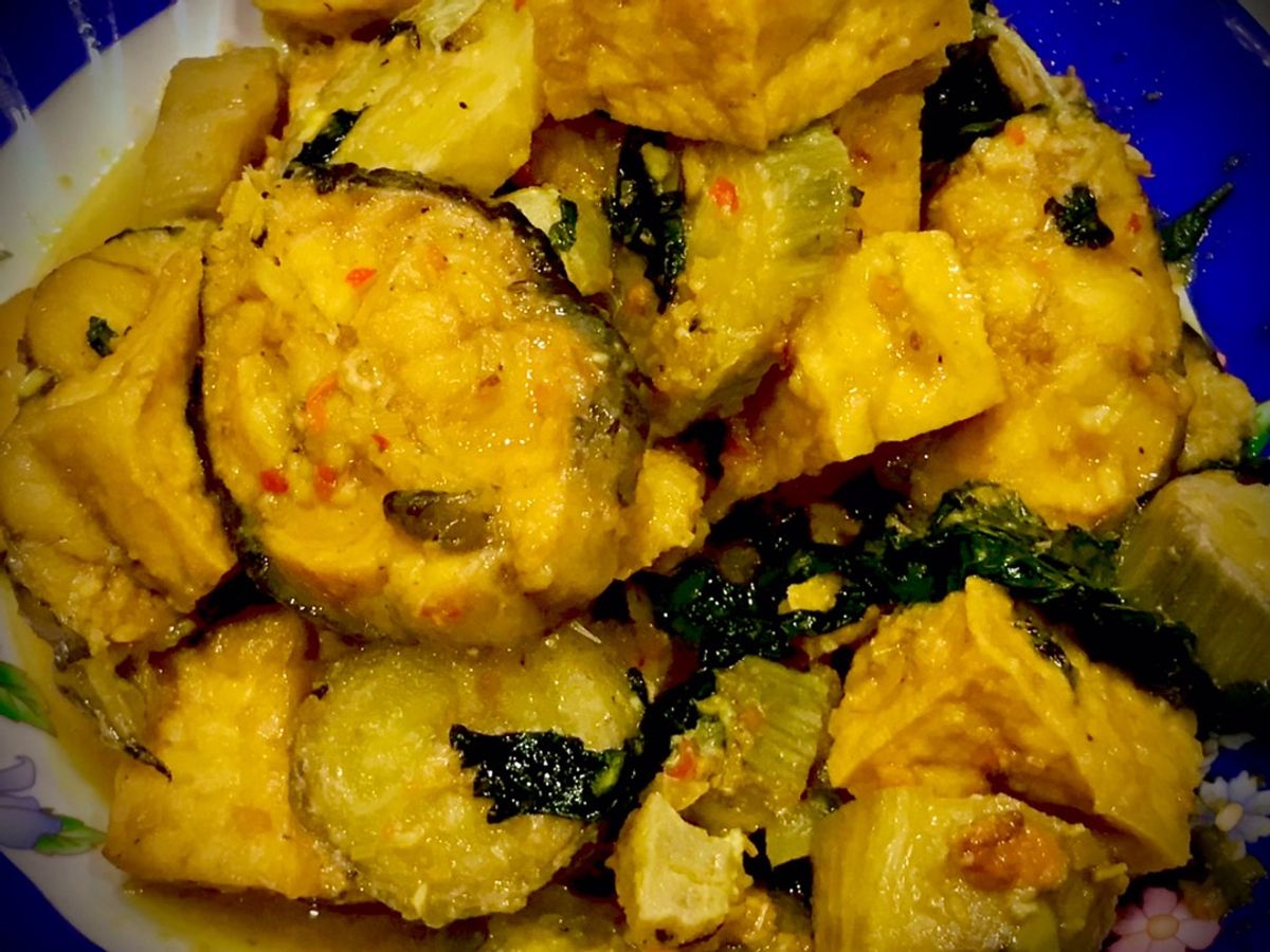 Cá Trê Om Chuối Đậu