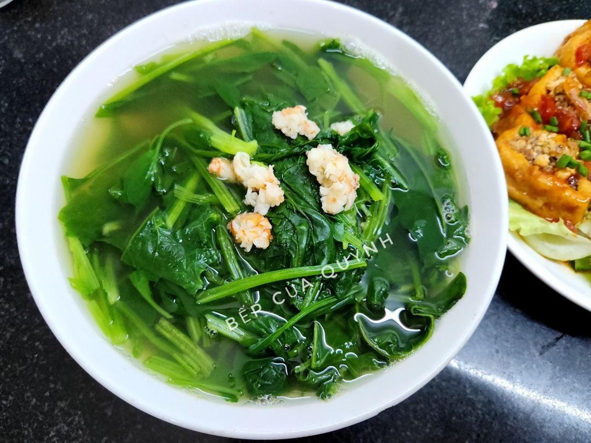 Canh cải bó xôi nấu tôm