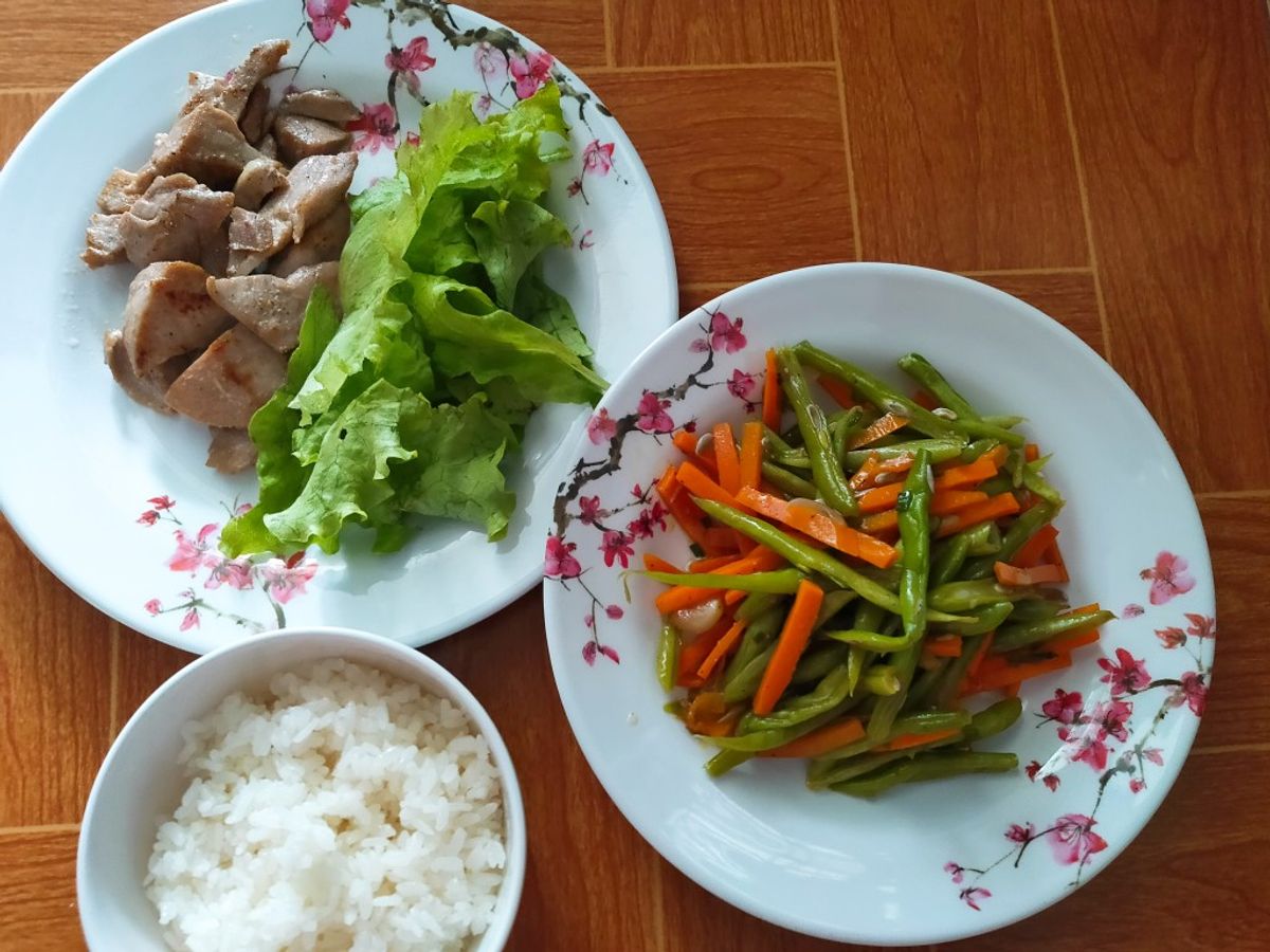 Bữa cơm 1 người ăn