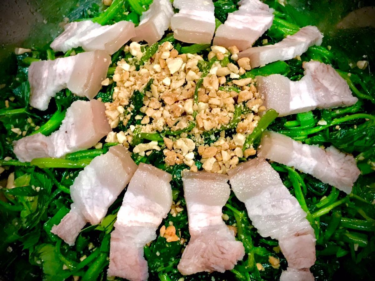 Gỏi rau muống thịt luộc