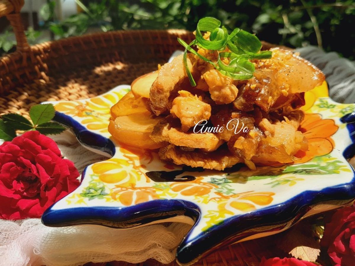 Thịt rang nước mắm