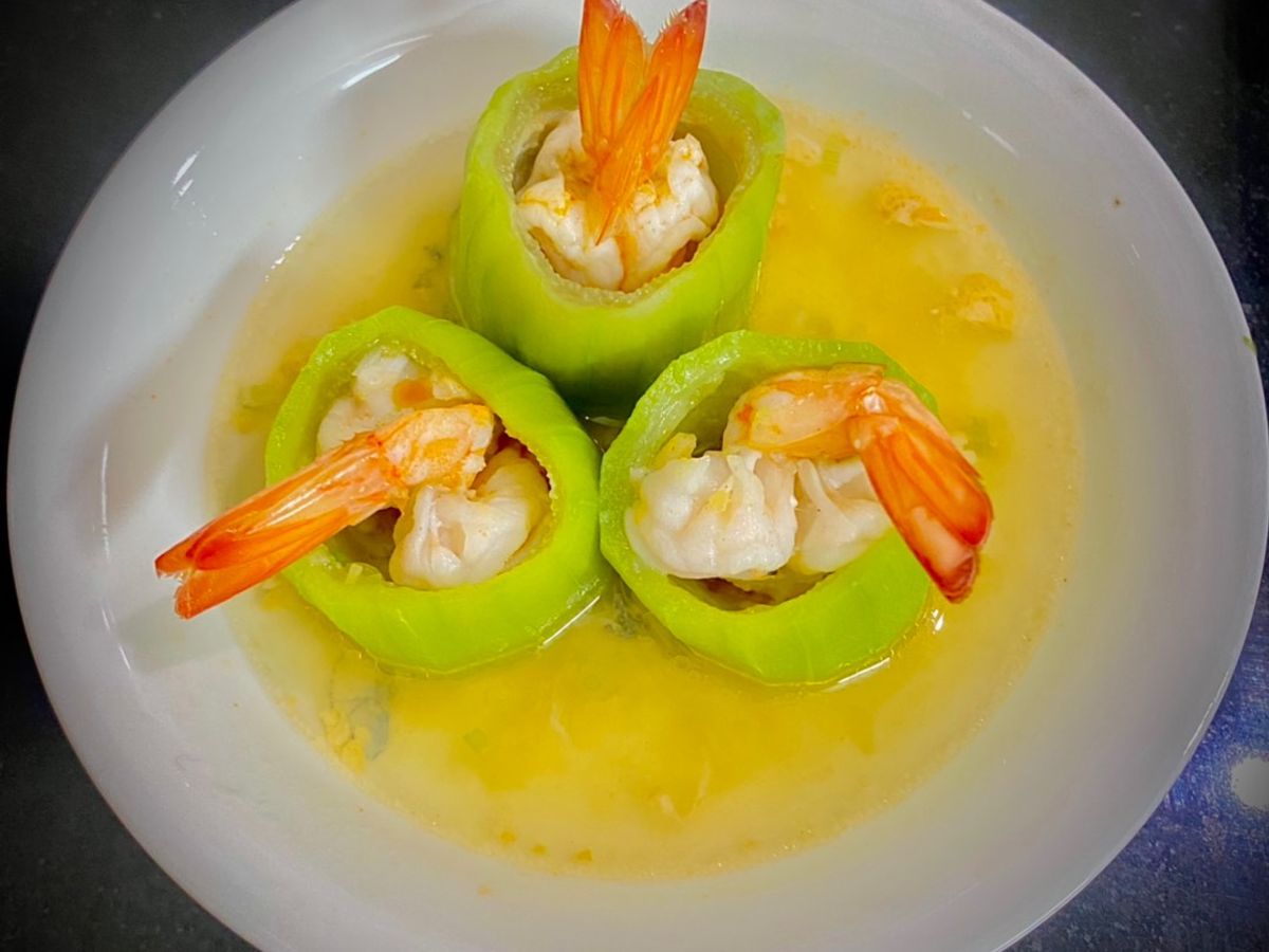 Tôm nhồi mướp hương cho bé