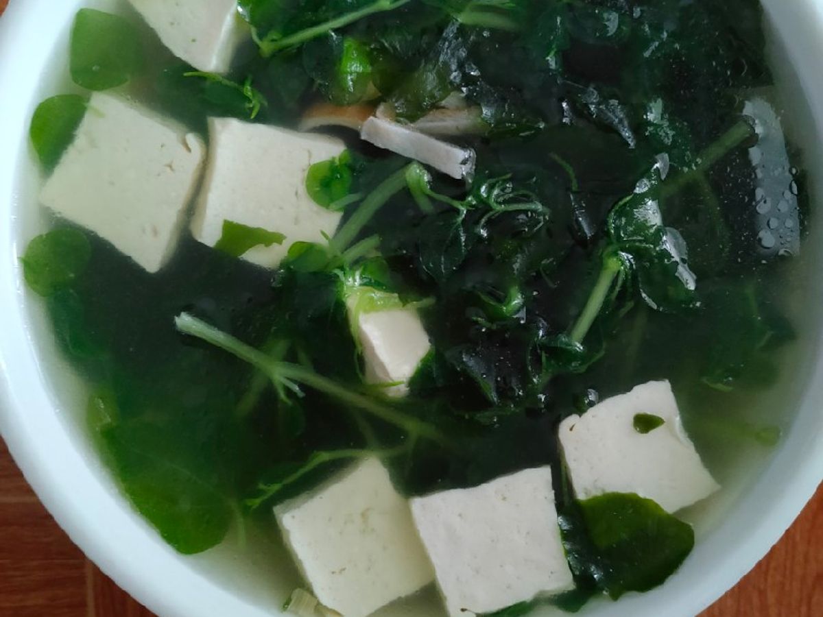 Canh rau càng cua