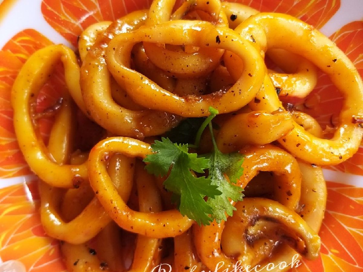Mực xào cà ri satế