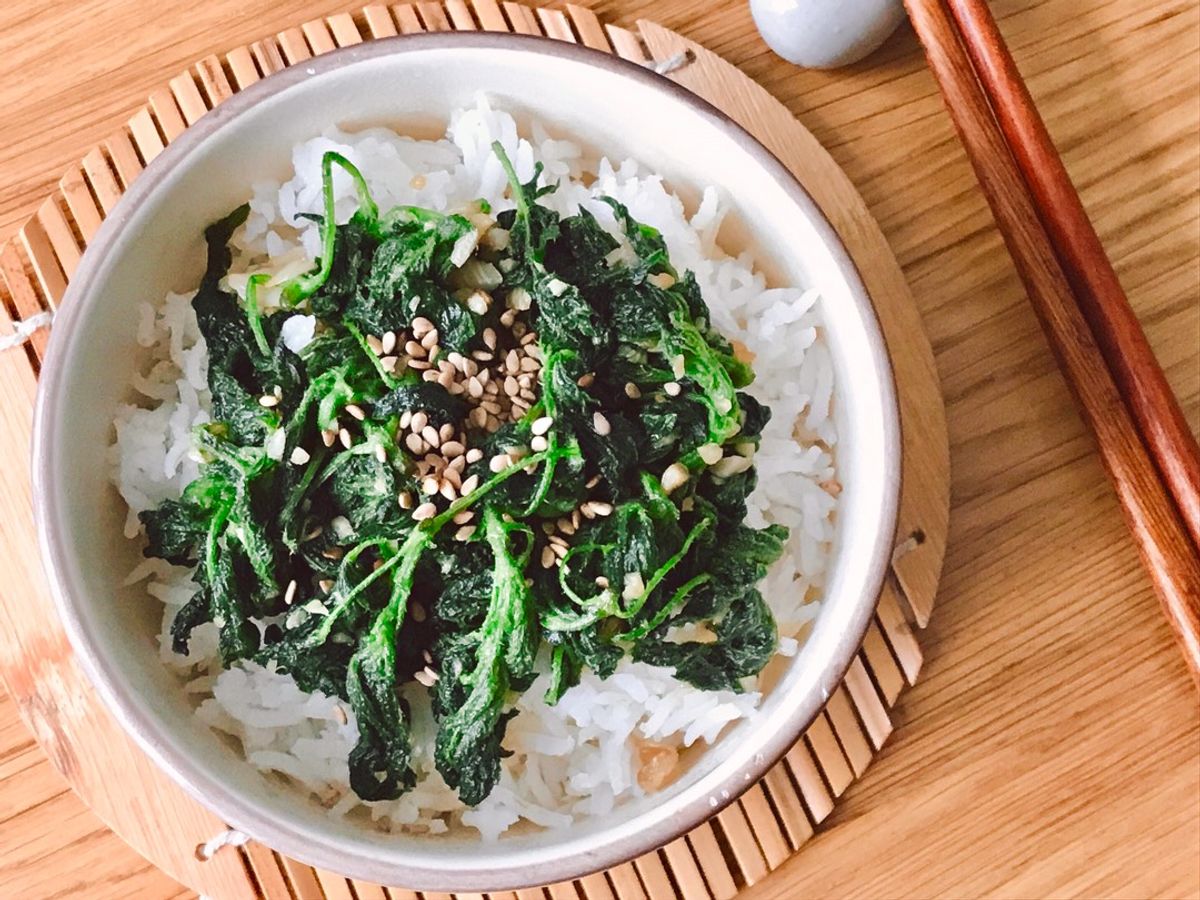 Rau Tầm Ma Xào Tỏi & Dầu Hào