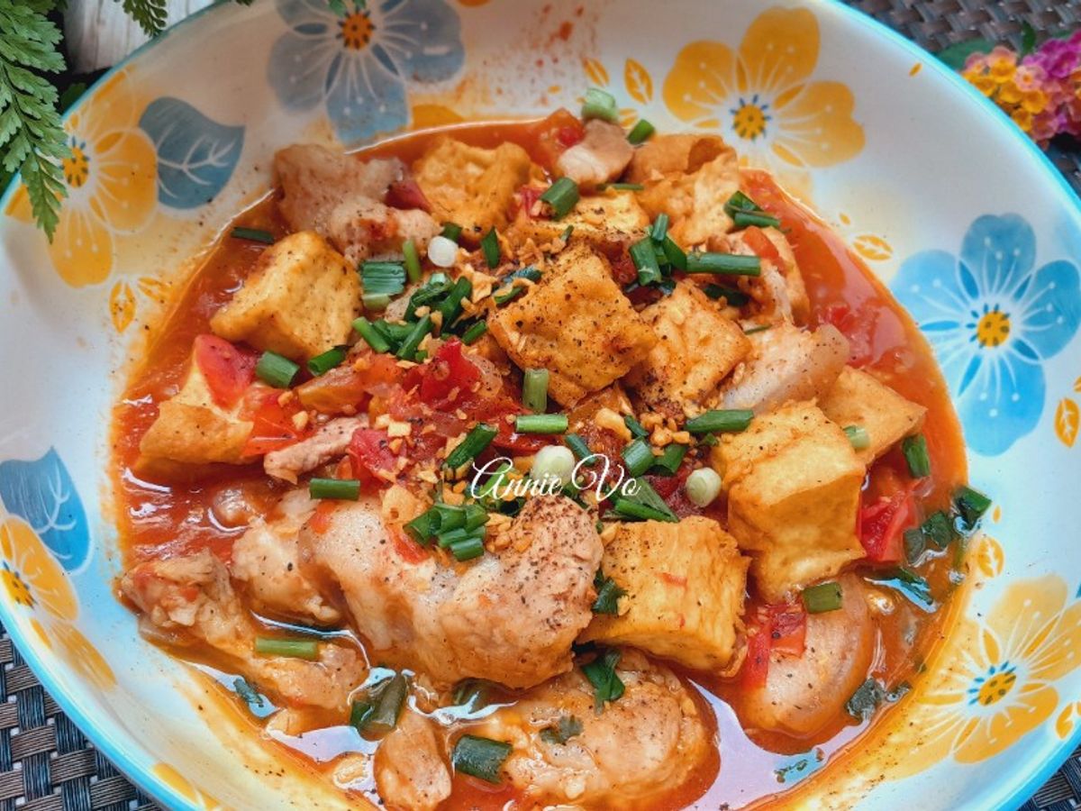 Đậu hũ và thịt vai xay sốt cà chua