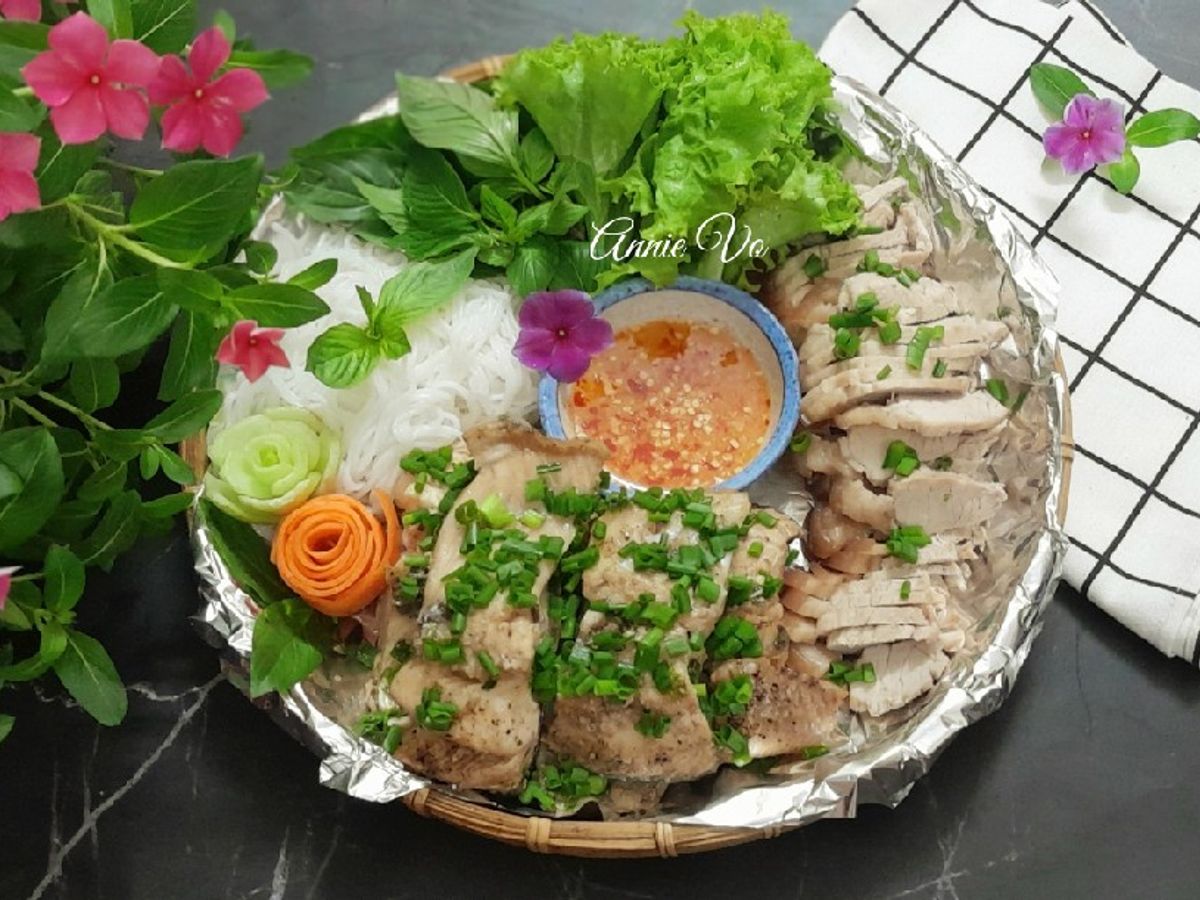 Cá lóc hấp cuốn bánh tráng