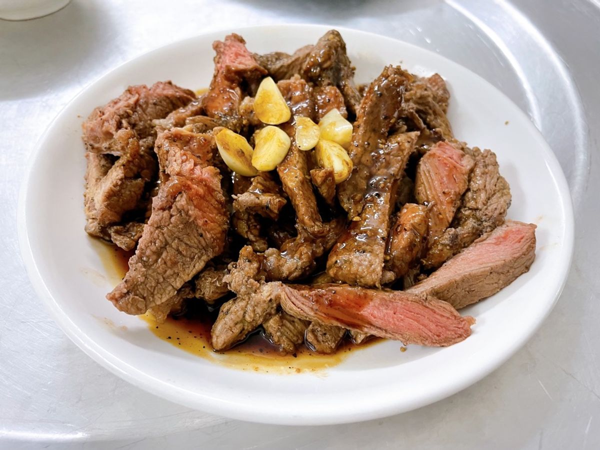 Bò nướng tảng