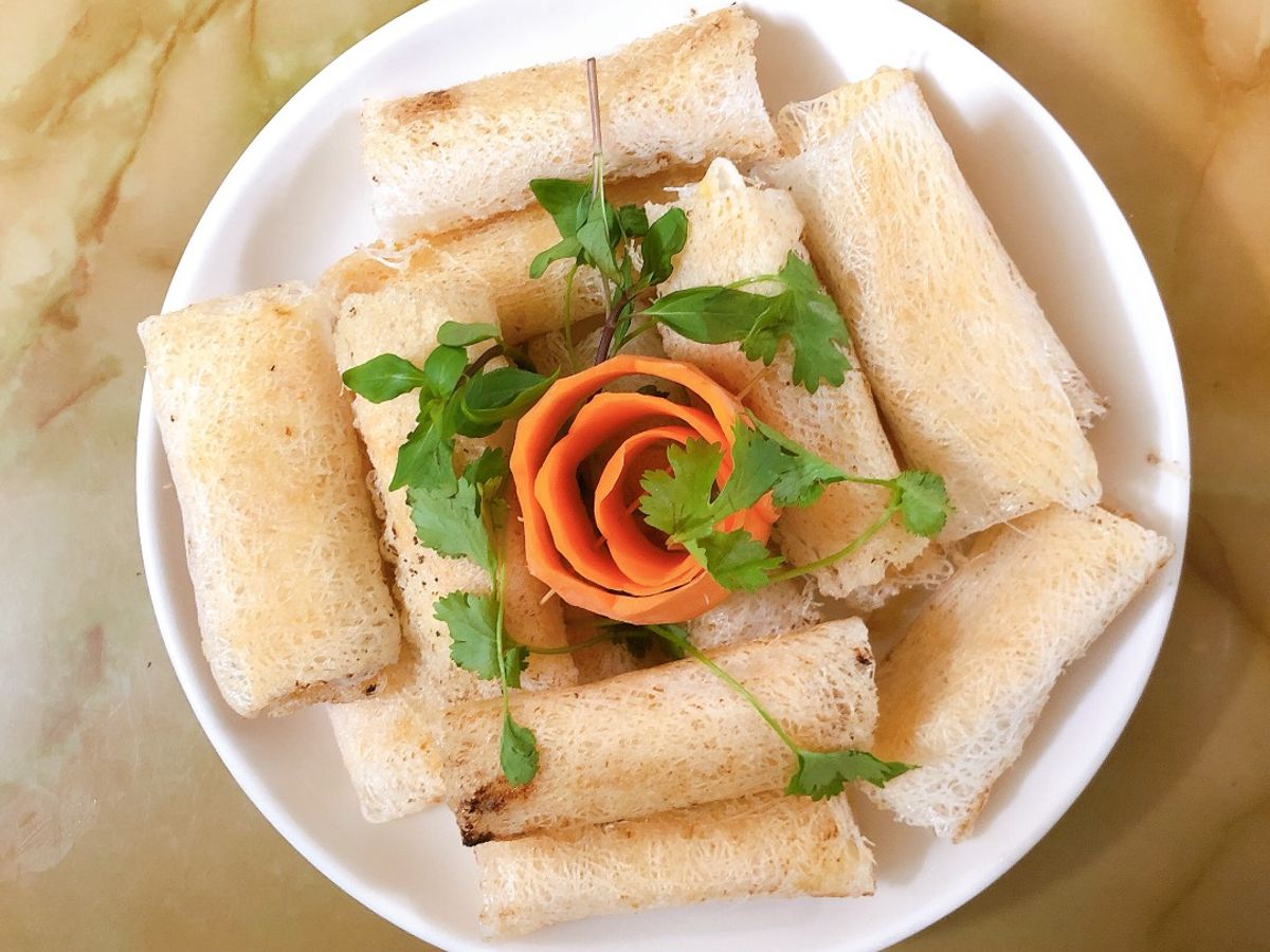 Nem hải sản!