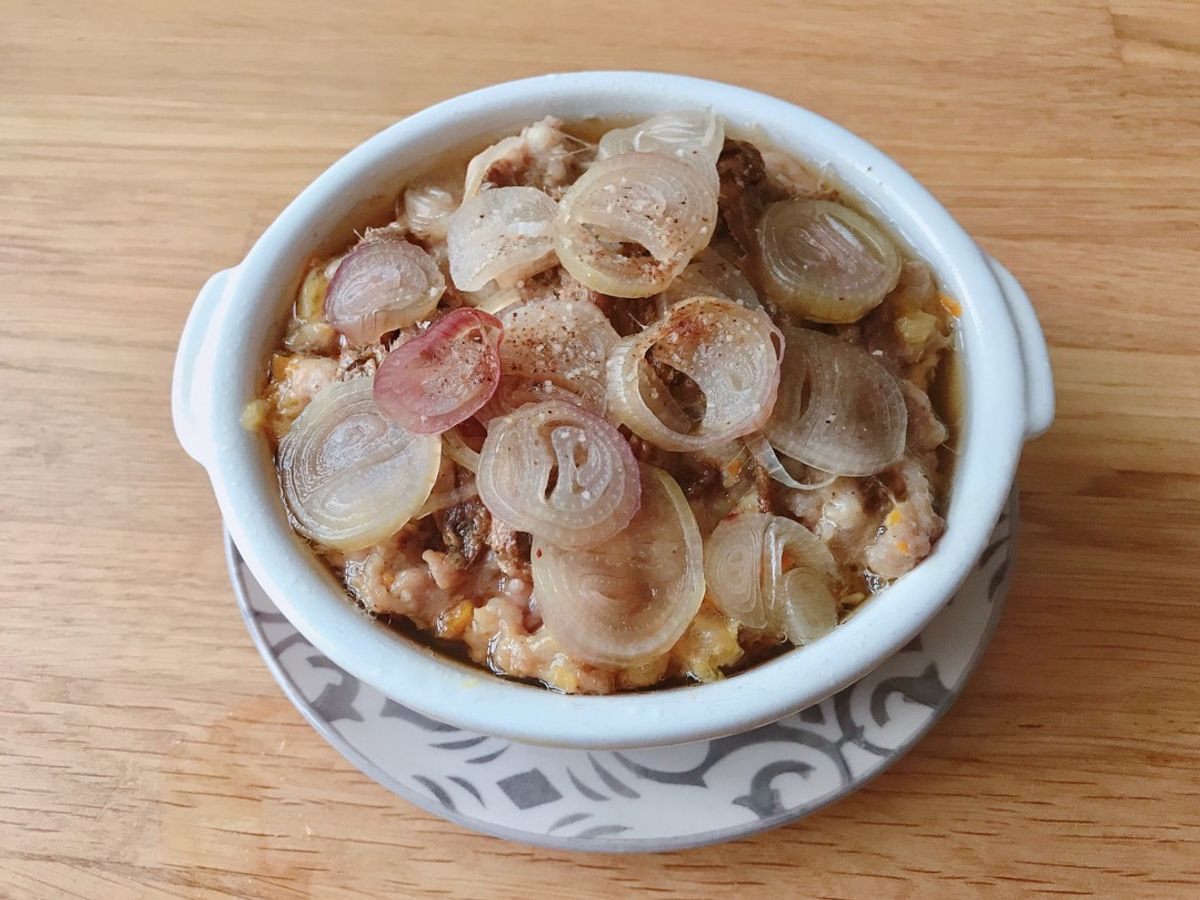 Thịt Chưng Cá Cơm Muối Ngâm Dầu