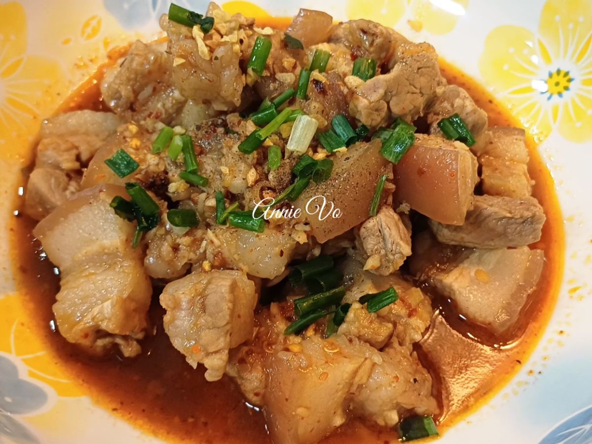 Thịt kho coca