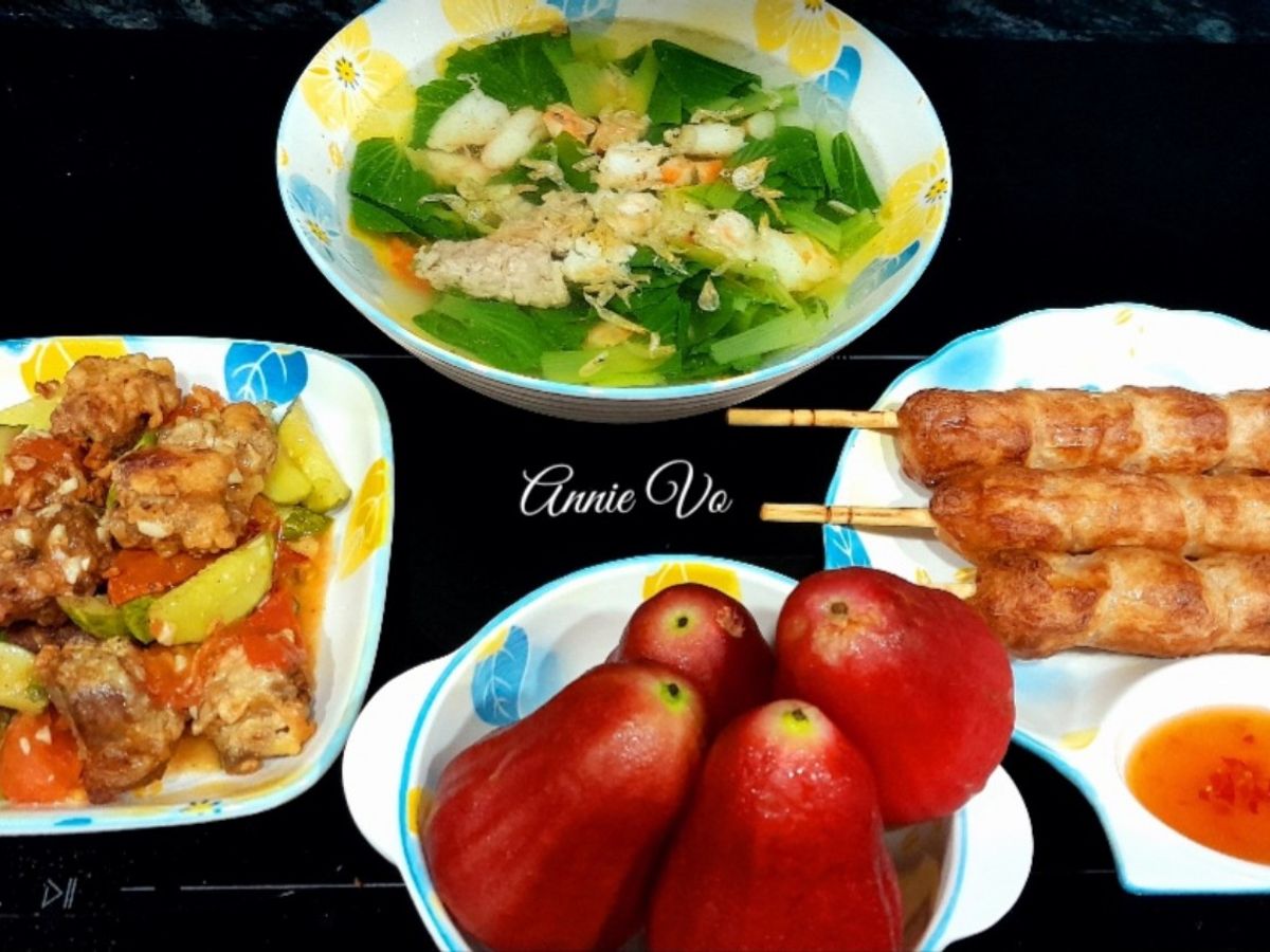 Cơm nhà ngày cuối tuần
