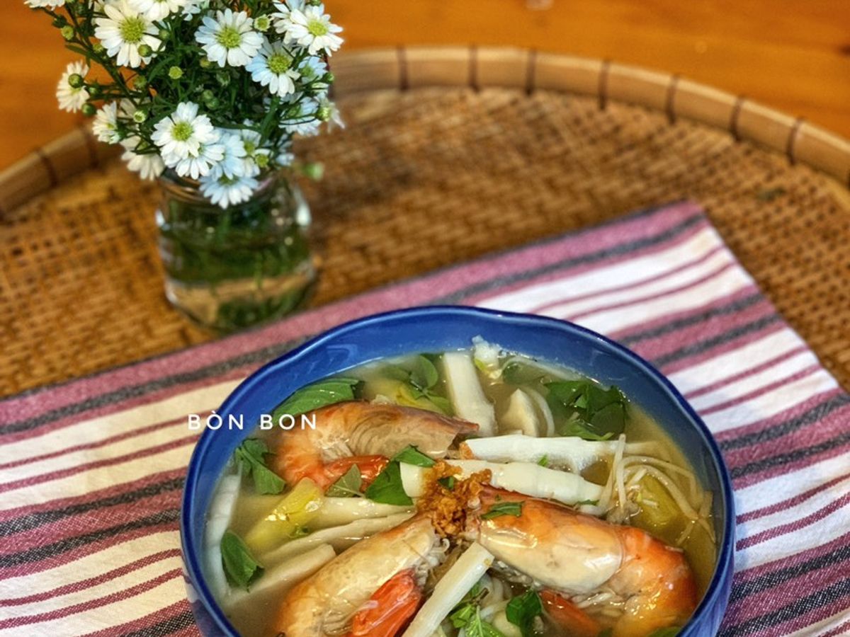 Canh Chua Tôm Măng Trúc