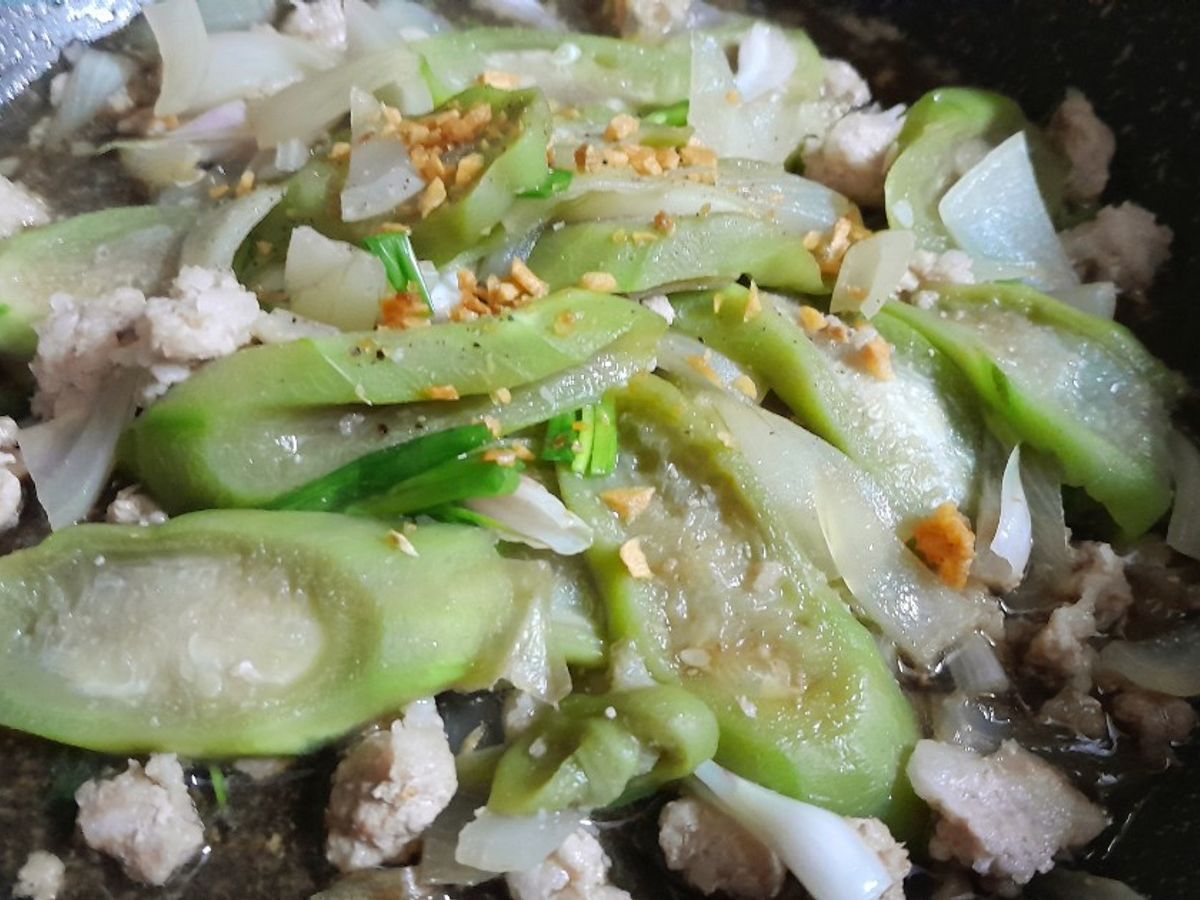 Mướp xào thịt xay