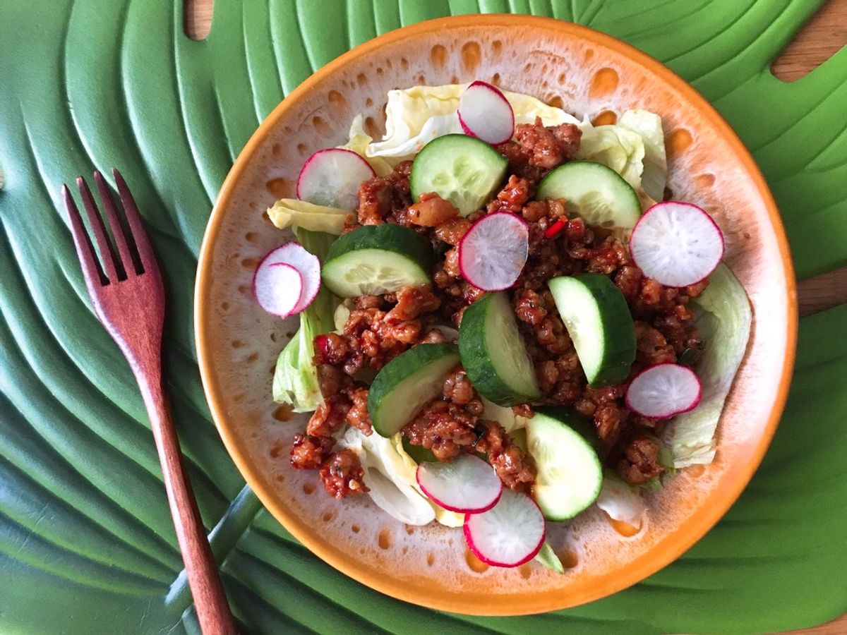 Salad Thịt Băm Rang Tương Cà