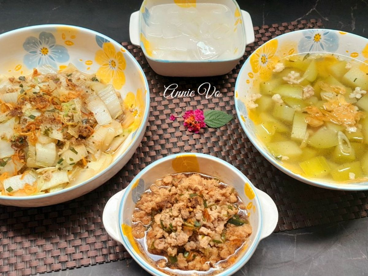 Mâm cơm vét tủ lạnh đơn giản