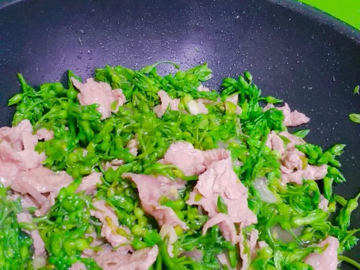 Hoa thiên lý xào thịt bò tơ