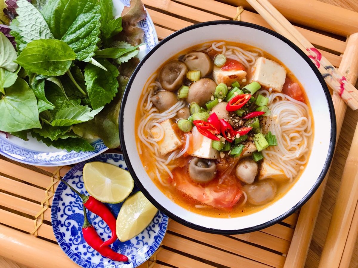 🌱 Bún Cà Chua Nấm Rơm Đậu Hủ Chay