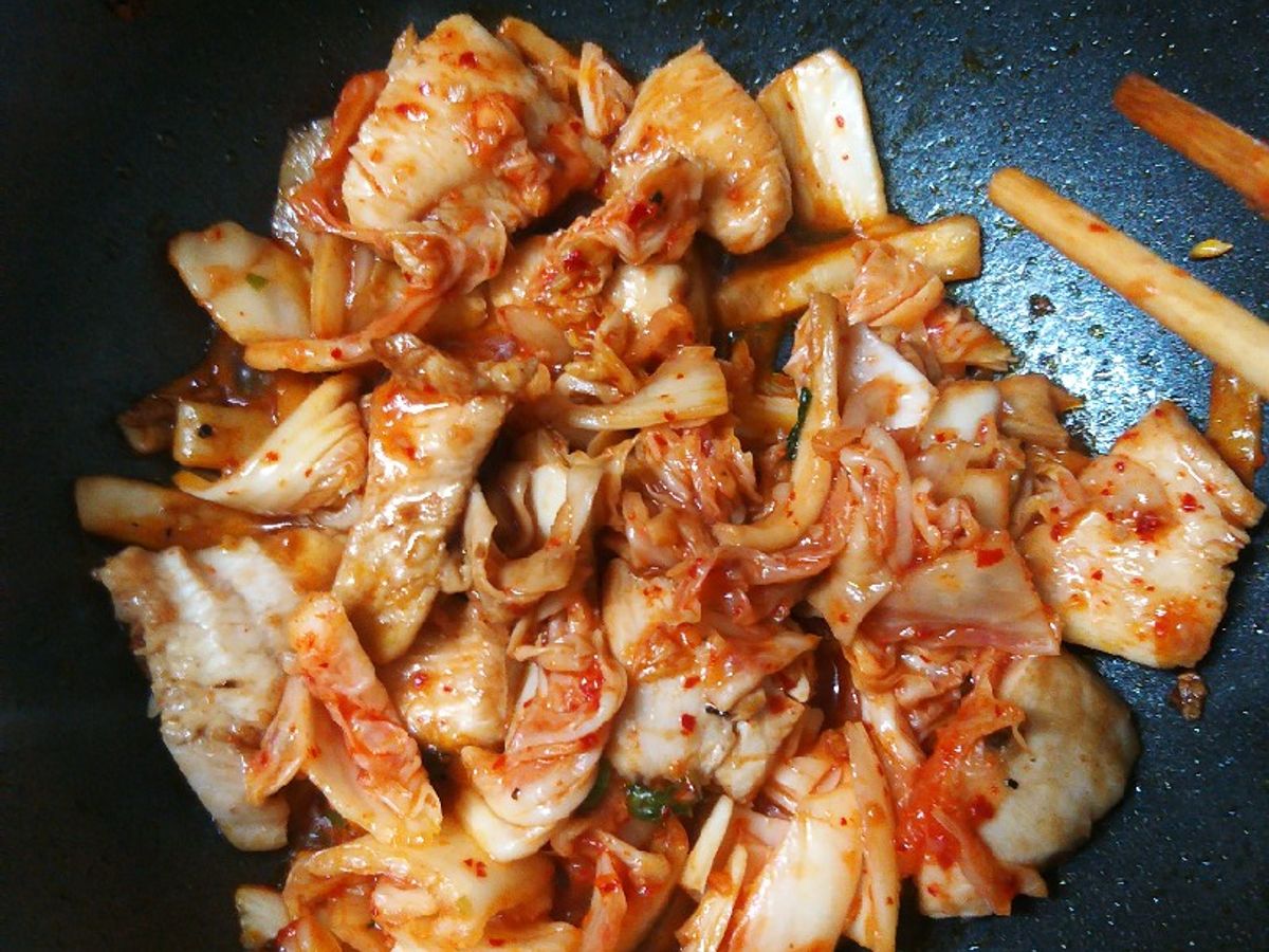Đậu nưa xào kim chi gà và nấm đùi gà