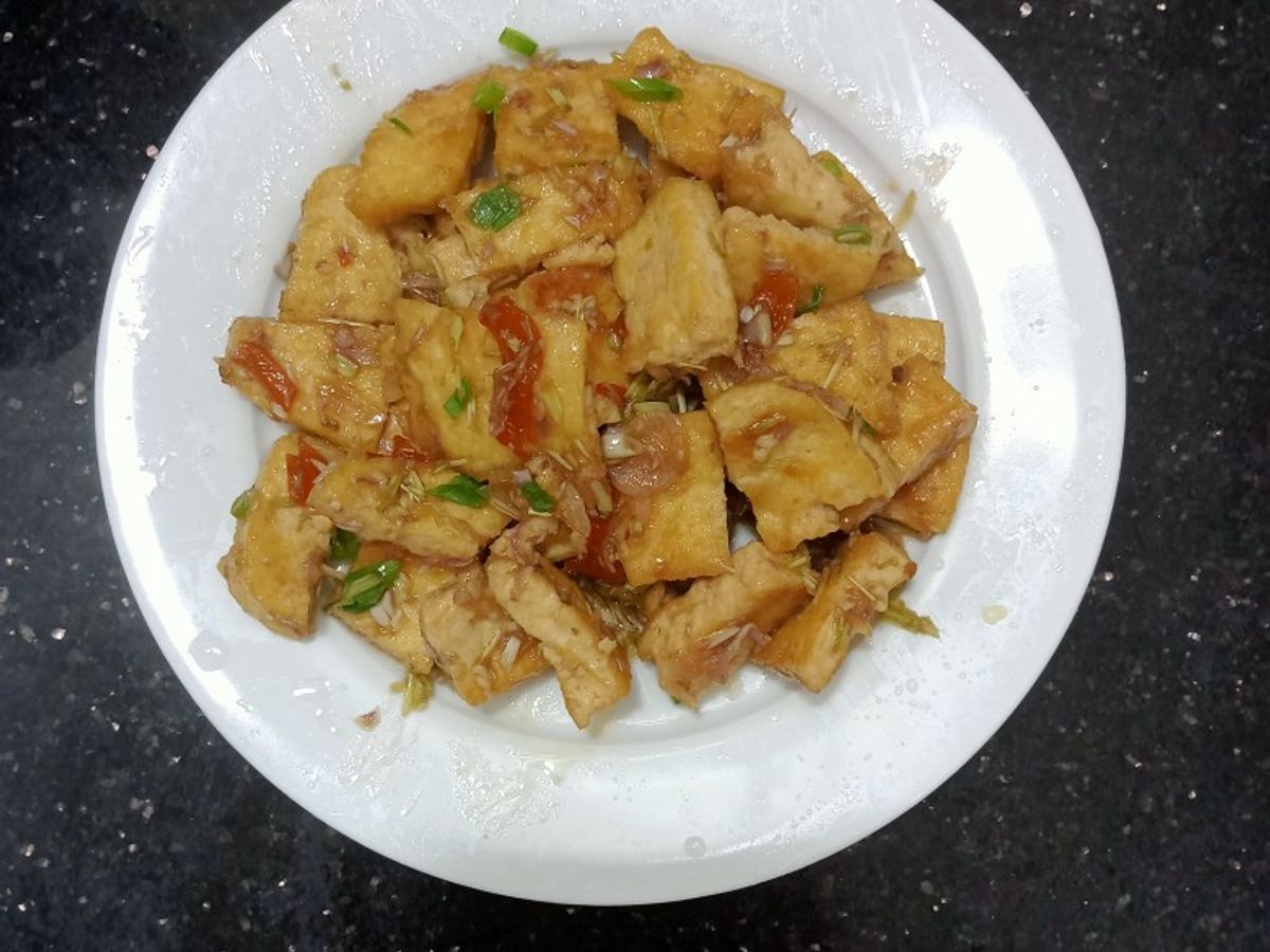 Đậu phụ rim sả ớt