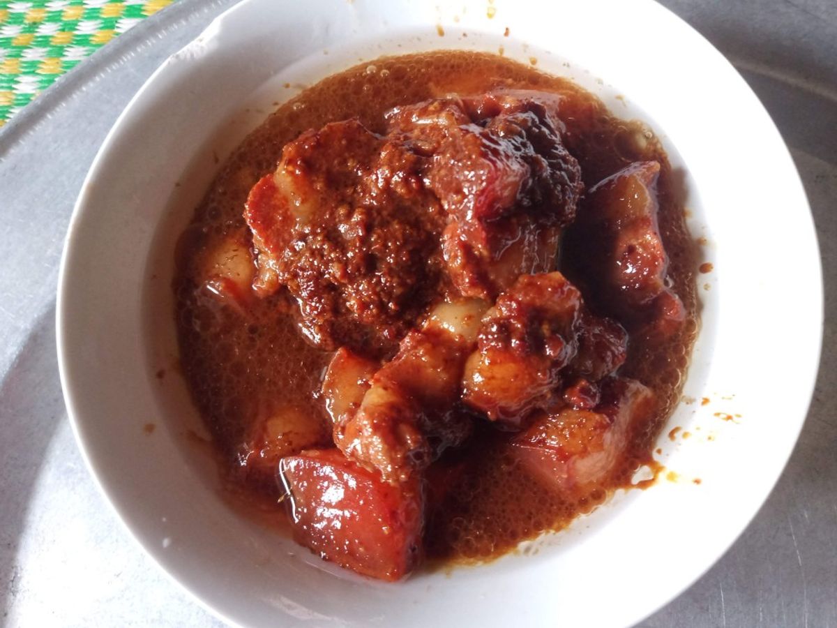 Thịt heo kho tương bần