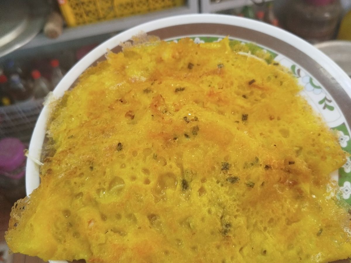 Bánh xèo nhân tôm
