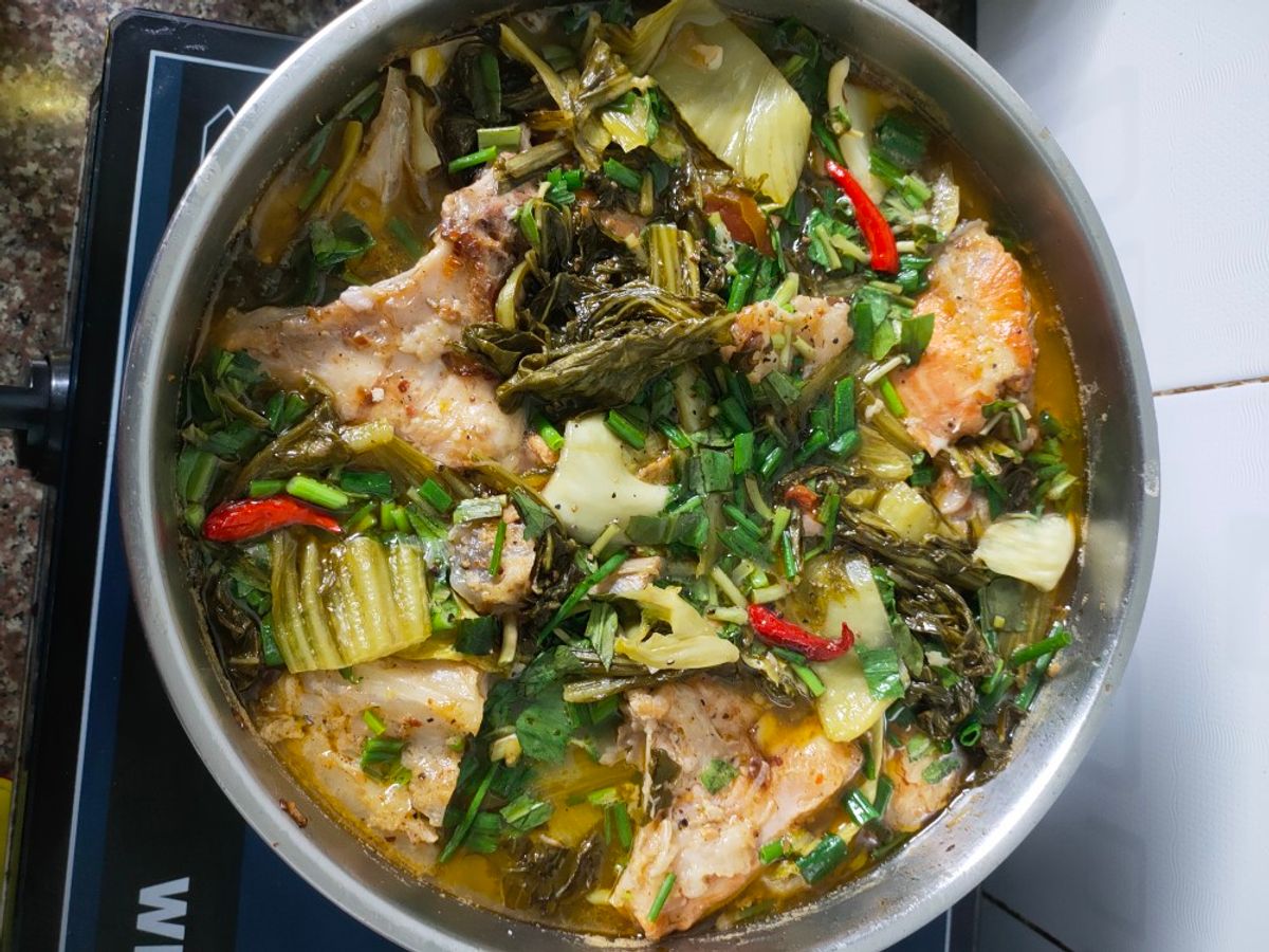 Đầu cá hồi um dưa cải chua