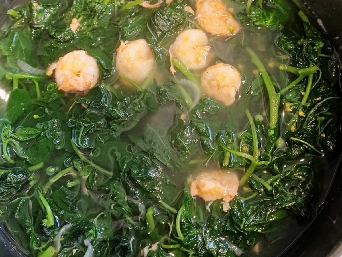 Rau tầm bóp nấu tôm