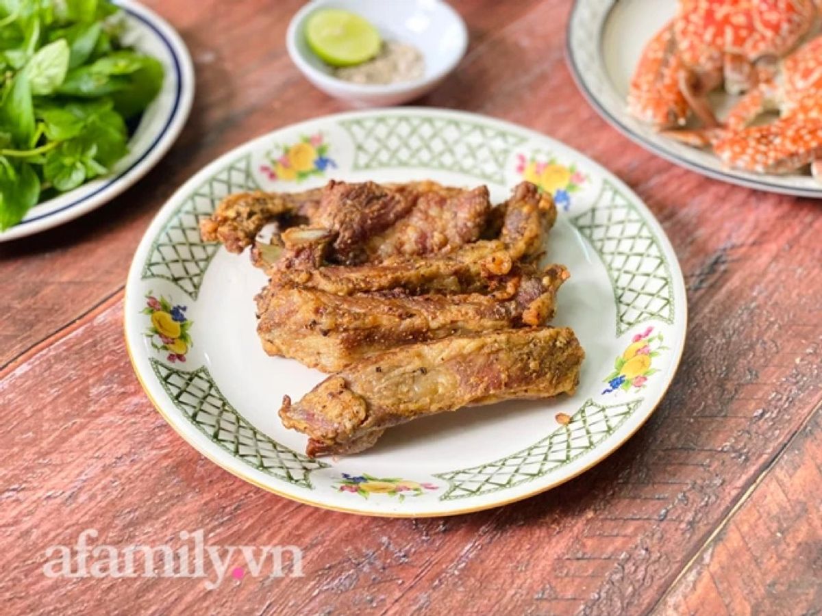 Sườn Heo Iberico Nướng Muối Tiêu