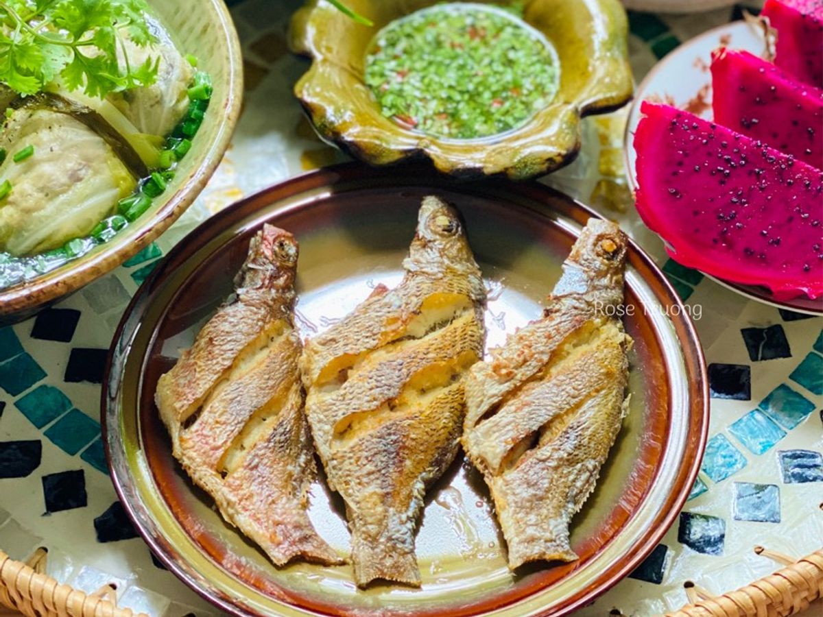 Cá Chiên Giòn Mắm Ngò