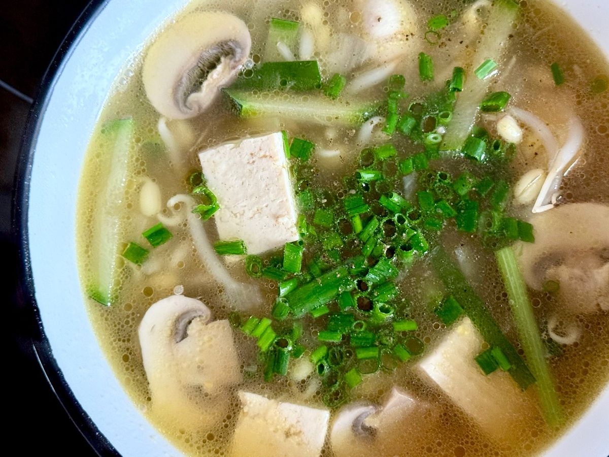 🌱 Canh Bí Ngòi Nấm Đậu Hủ