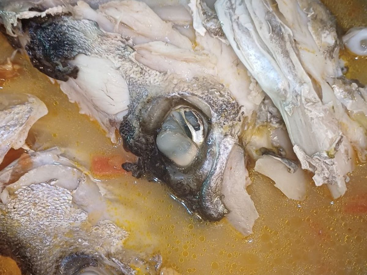 Đầu cá măng nấu chua