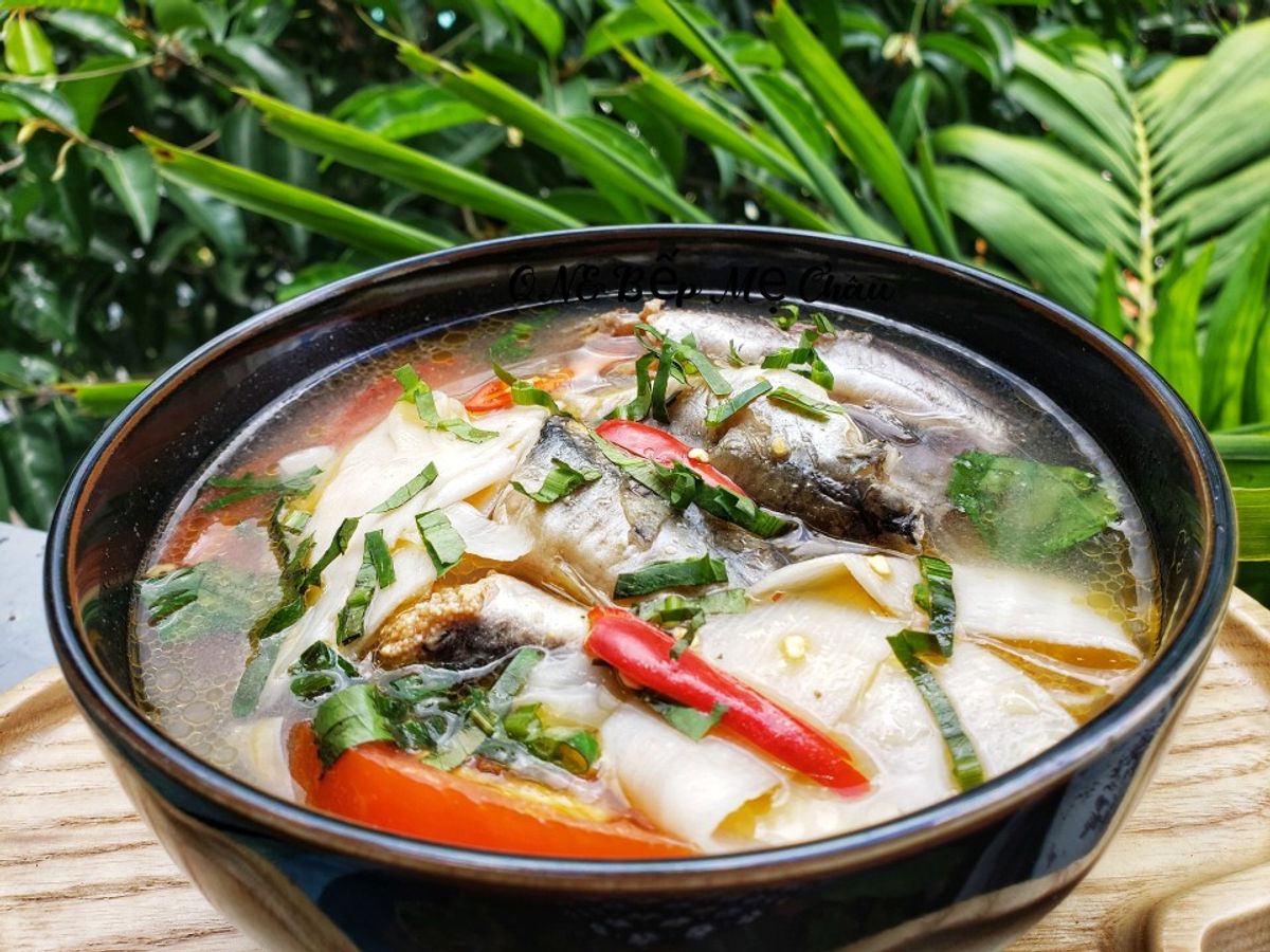 Canh cá chốt măng chua