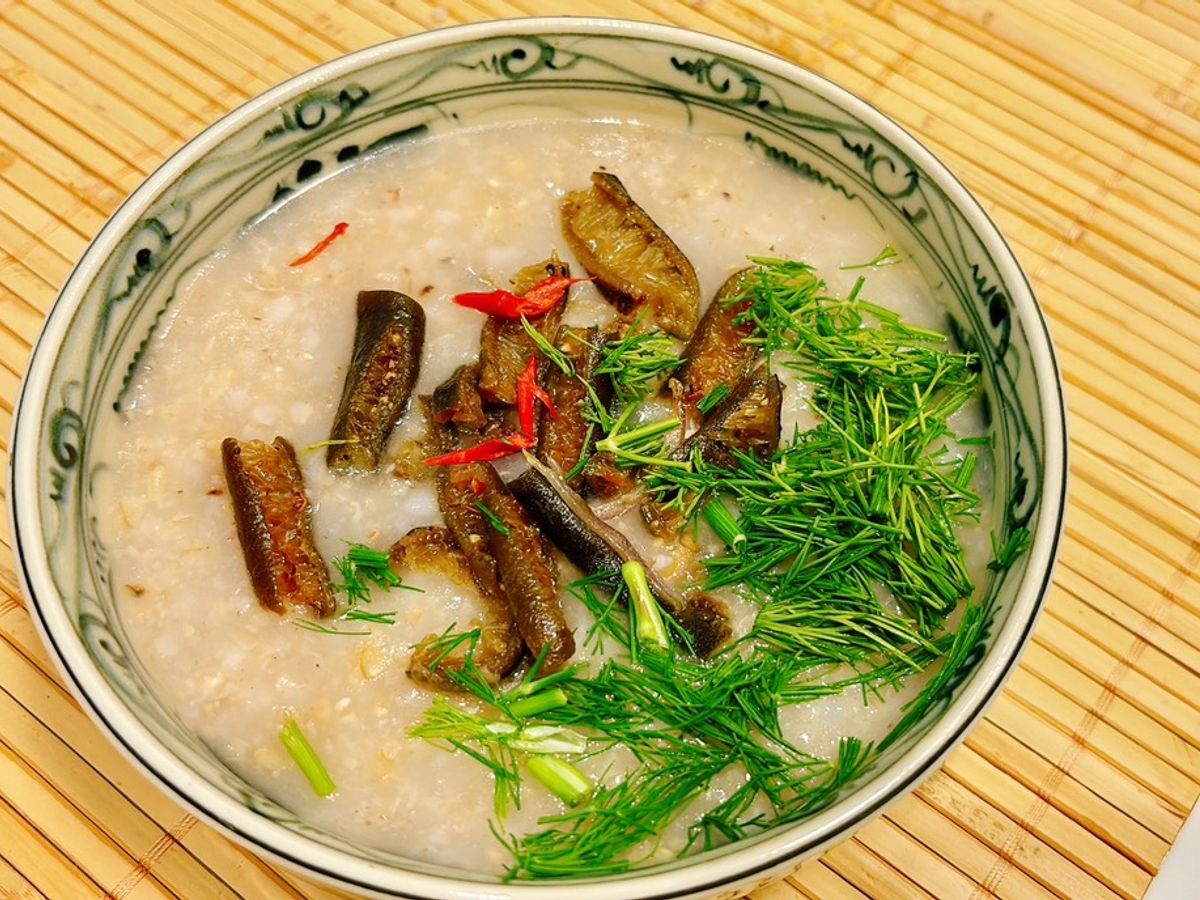 Cháo nấm tảo xoắn