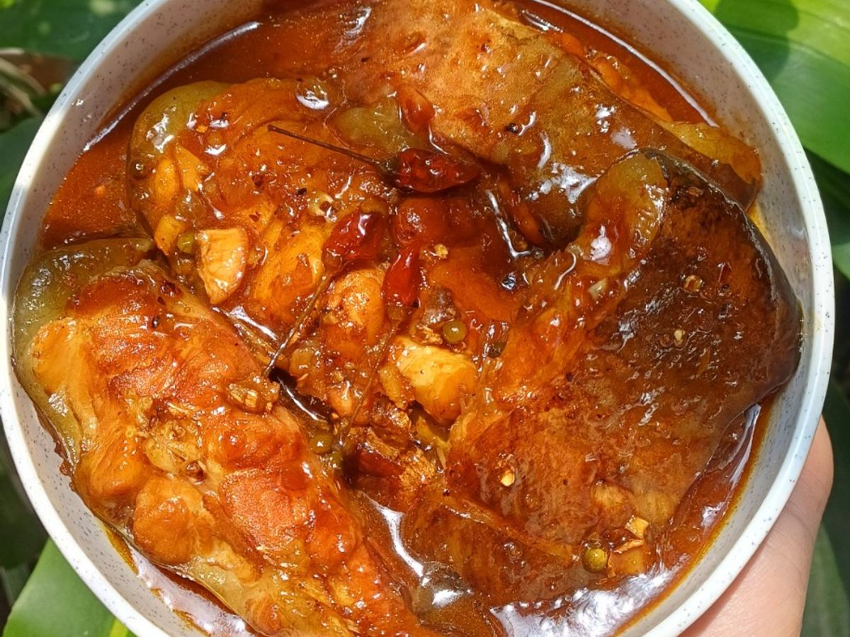 Cá trê vàng kho tộ
