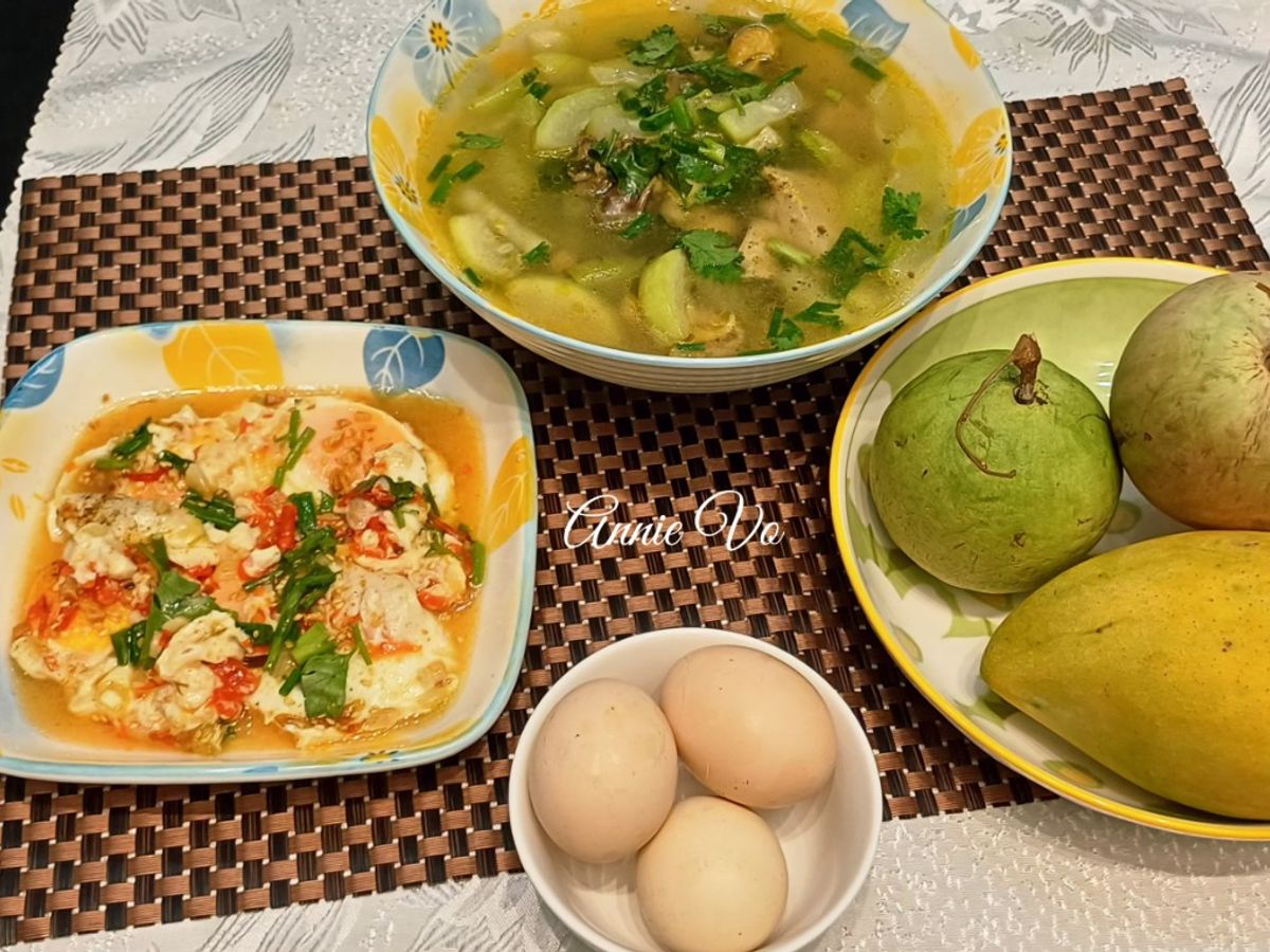 Mâm cơm đơn giản